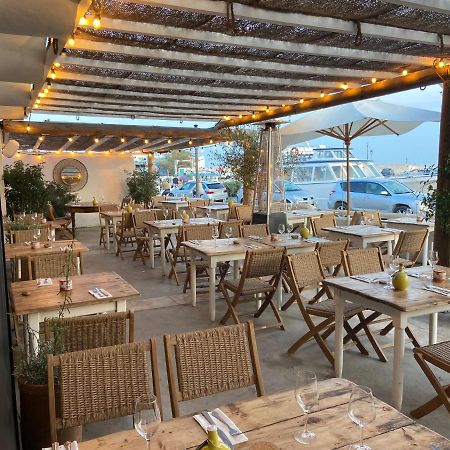 Les Vagues Hotel Saintes-Maries-de-la-Mer Buitenkant foto