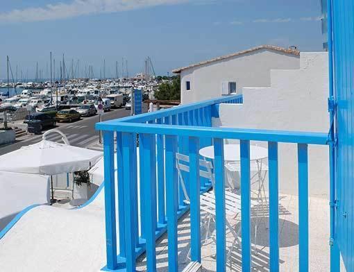 Les Vagues Hotel Saintes-Maries-de-la-Mer Buitenkant foto