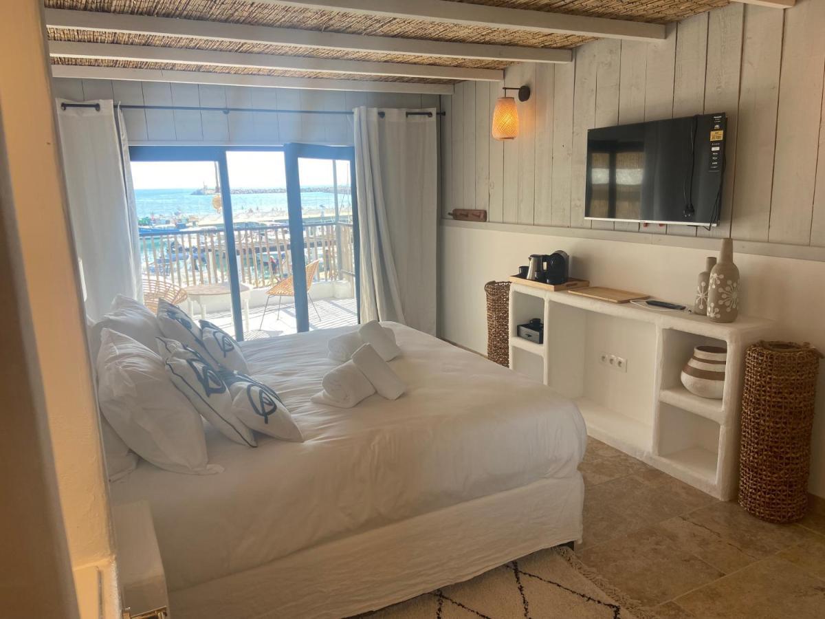 Les Vagues Hotel Saintes-Maries-de-la-Mer Buitenkant foto