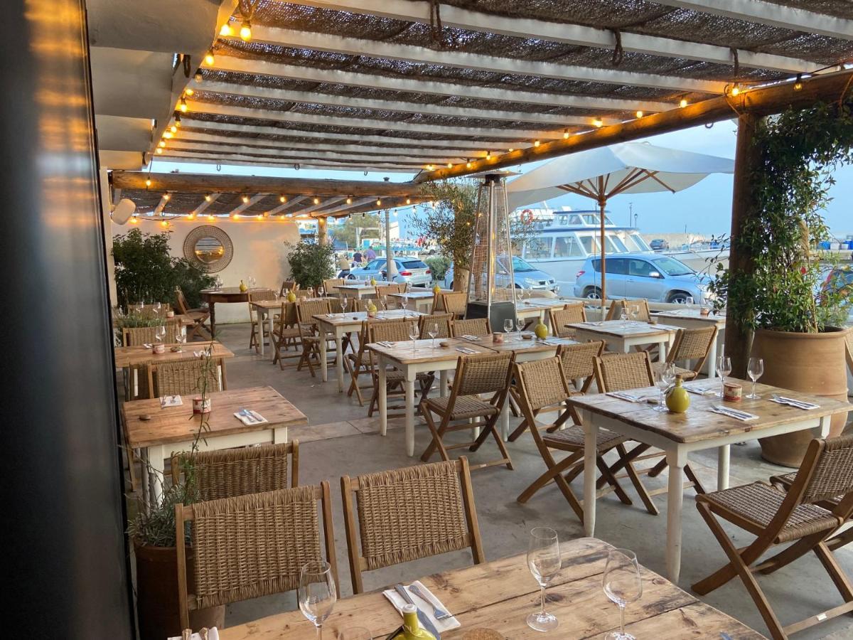 Les Vagues Hotel Saintes-Maries-de-la-Mer Buitenkant foto