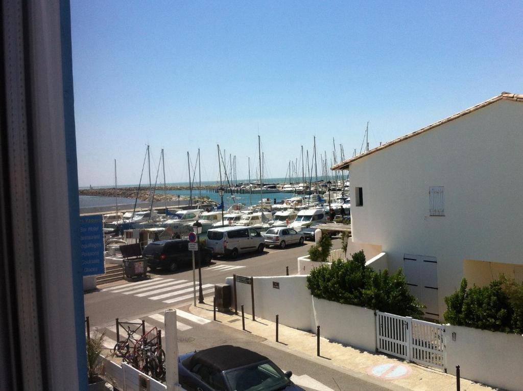 Les Vagues Hotel Saintes-Maries-de-la-Mer Buitenkant foto