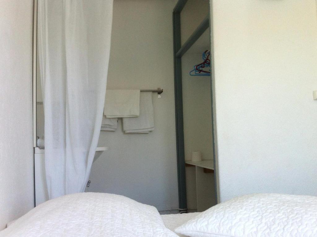 Les Vagues Hotel Saintes-Maries-de-la-Mer Kamer foto