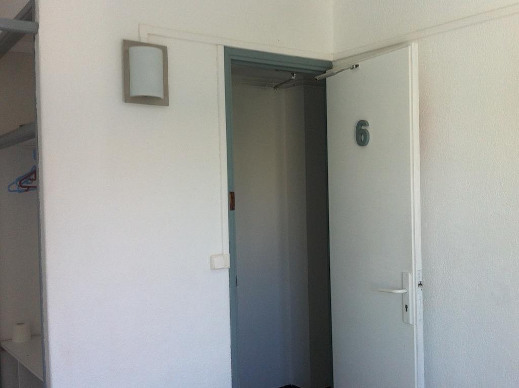 Les Vagues Hotel Saintes-Maries-de-la-Mer Kamer foto